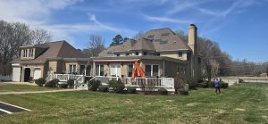 Residential roofing project